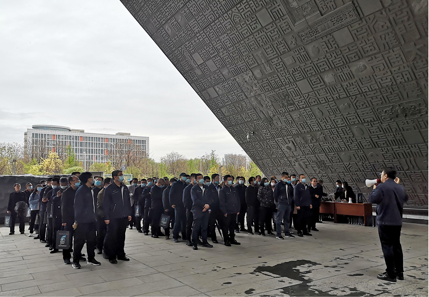 ɽ����Ͷ��֯³�ཱ��Ħ�˶�