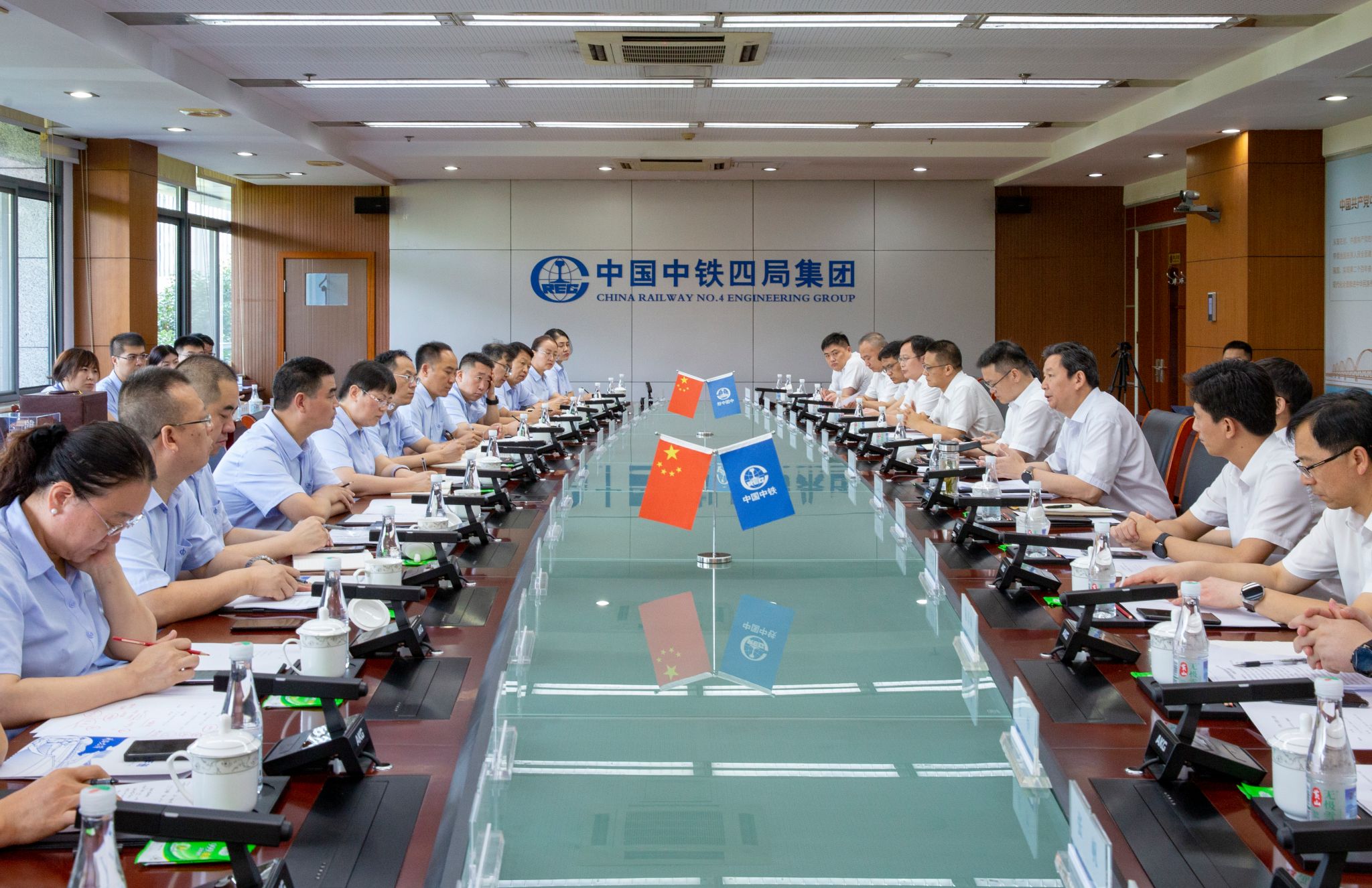 ɽ����Ͷ���Ÿ������ľּ��ſ�չ�Ա�ѧϰ