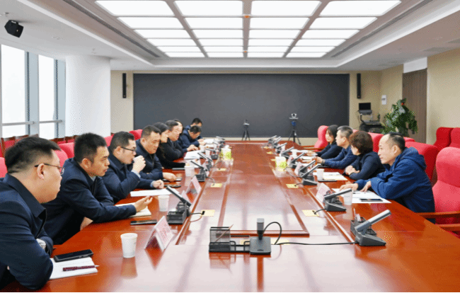 ɽ����ͶƯ�����乫˾��ְ֯����ɽ����Ͷ̫���������ſ�չ�Ա�ѧϰ