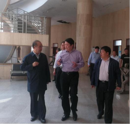 ��Ͷ������˾������ƽһ�е���һ�����������Ŀ