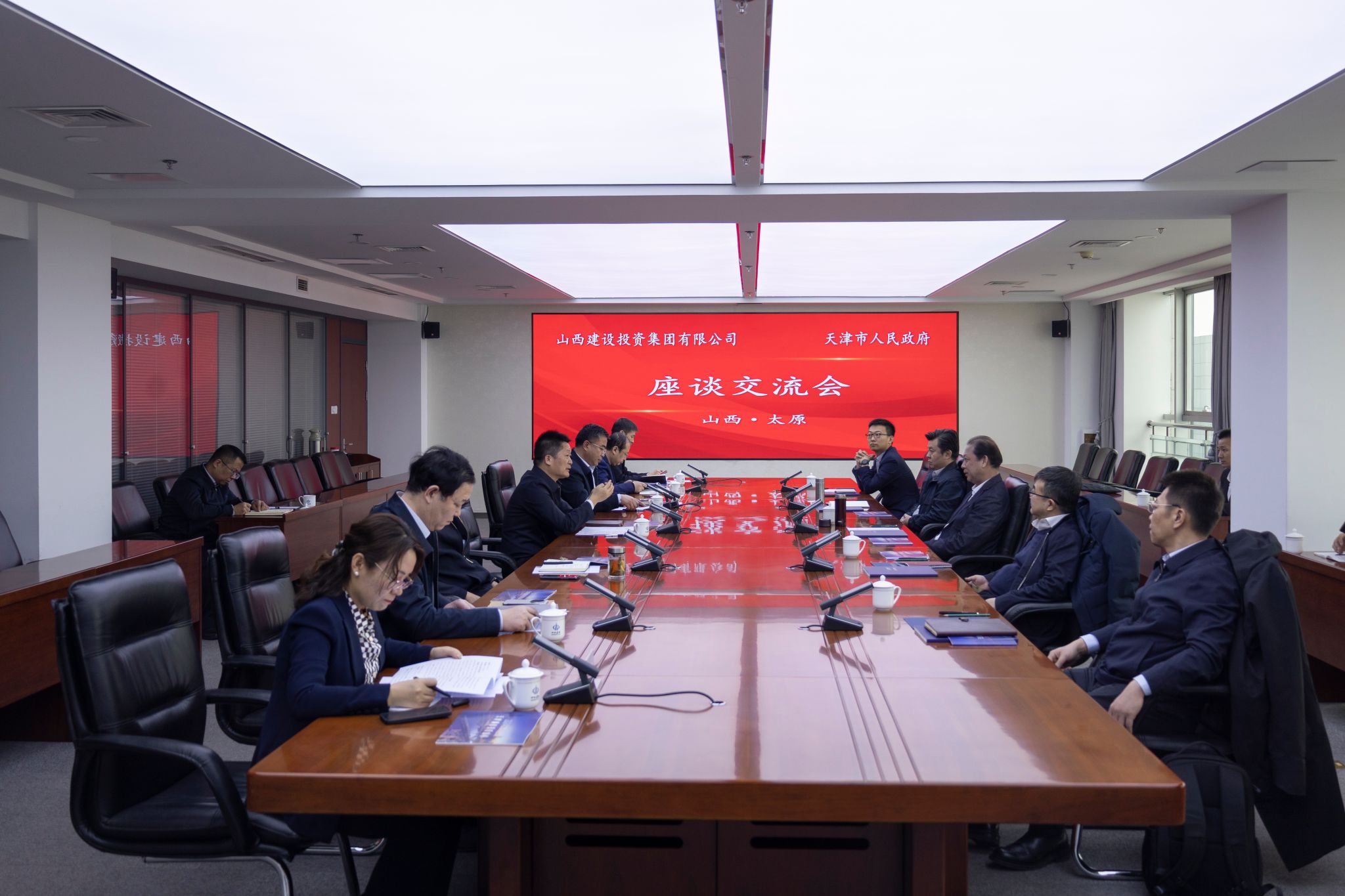 ����и��г����پ�����ɽ����Ͷ����