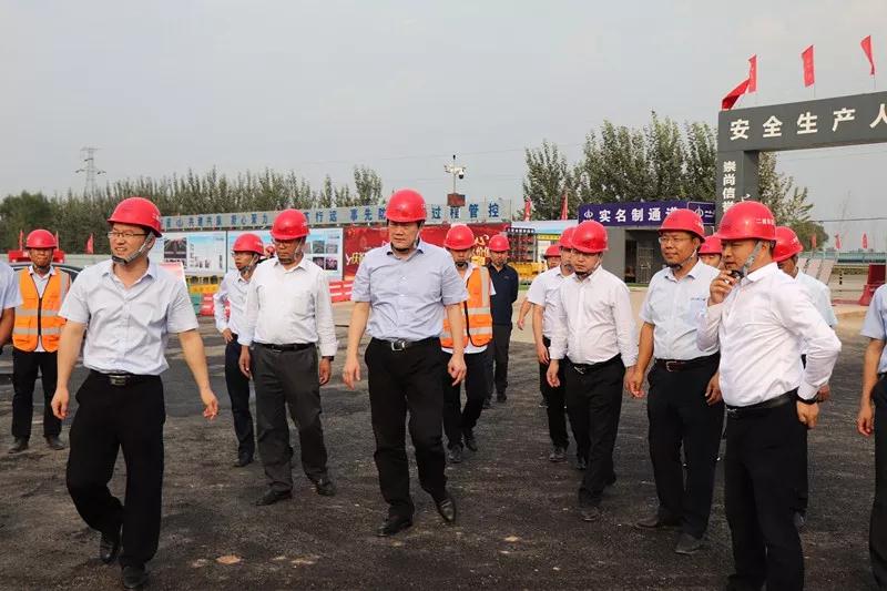 ��Ͷ���ŵ�ί����ǡ������³�����˾������ƽһ������ɽ�������۸�����Ŀָ������