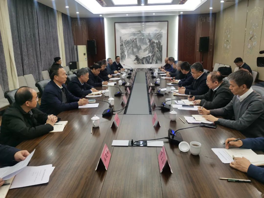 ɽ����Ͷ�����볤����������������̸��