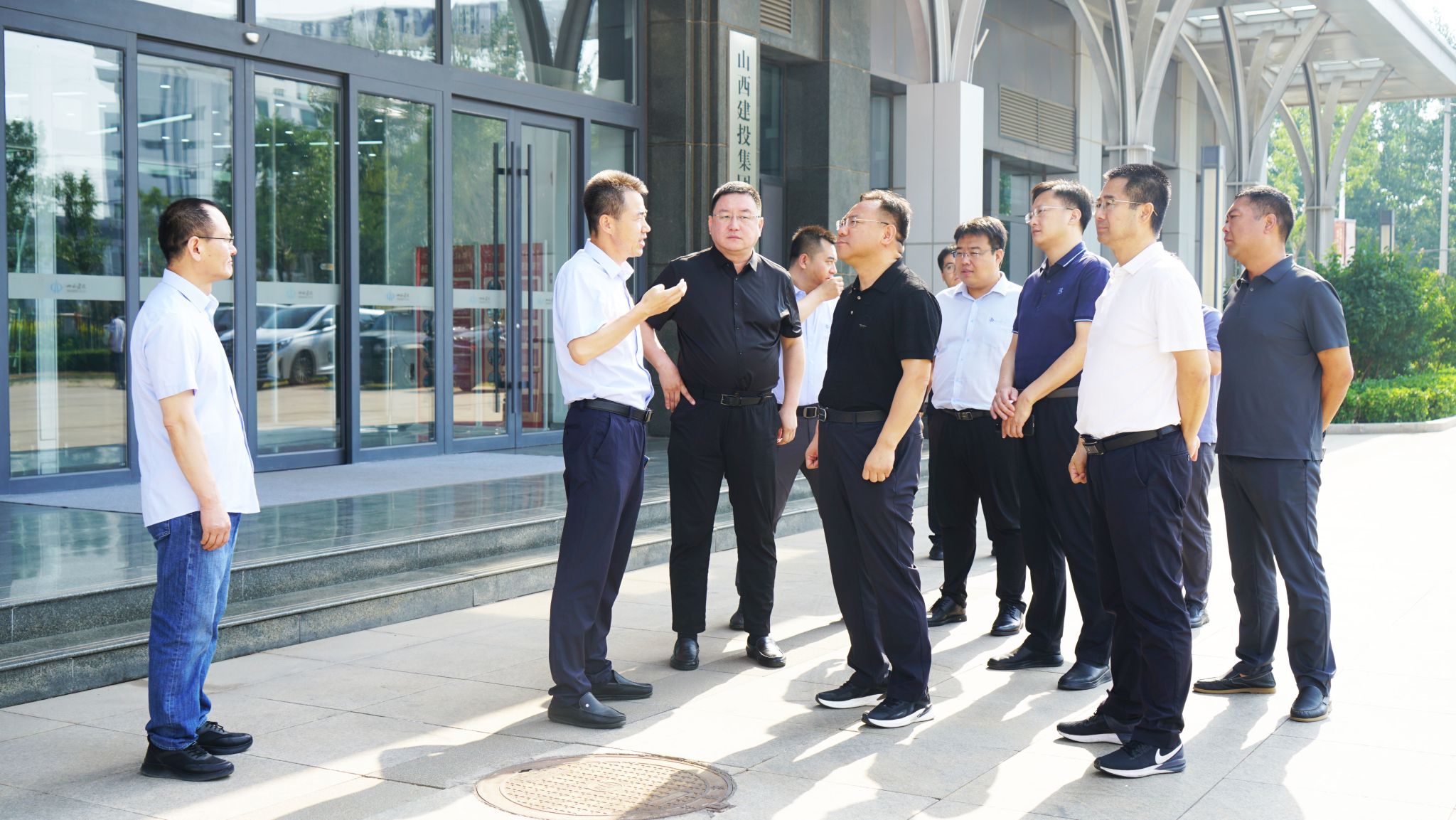 �ӱ�ʡ�����и߱�����ί��Ǽ�ΰ����ӵ�ɽ����Ͷ��ӹ�ҵ��˾���н���